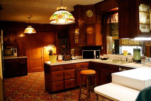 14+elvis+graceland+kitchen