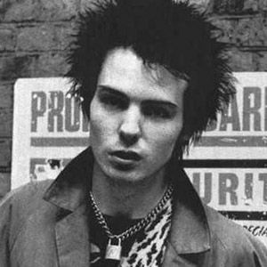 Sid Vicious, crazy heroin addict and certifiably crazy. In other words, YUM. (mayaplanet.org)
